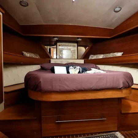 Blue Ii Yacht 4*