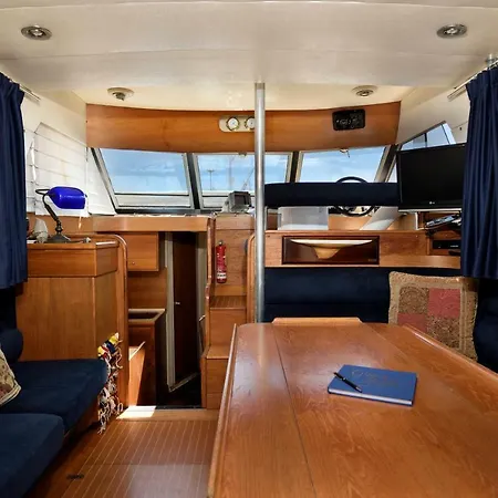 Blue Ii Yacht 4* Àrbatax